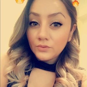 Meet your Posher, Angelika